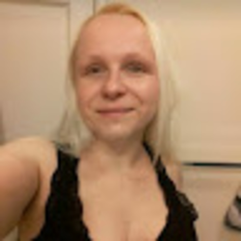 Meet your Posher, Yuliya